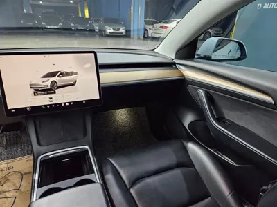 Tesla Model 3 2022, 106455 км, за 17781.61 USD - фото 8
