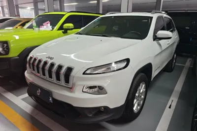 Jeep Cherokee · 2014 год