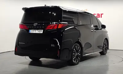 Toyota Alphard 2025, 28653 км, за 66364.71 USD
