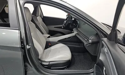 Hyundai Avante 2021, 44512 км, за 11246.18 USD - фото 26