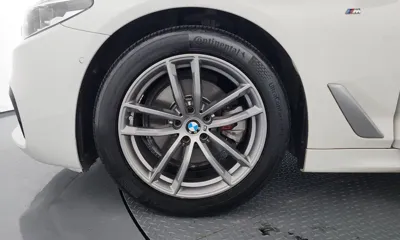 BMW 5-Series 2018, 208080 км, за 12406.46 USD