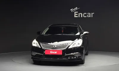 Hyundai Grandeur 2017, 182572 км, за 3040.72 USD