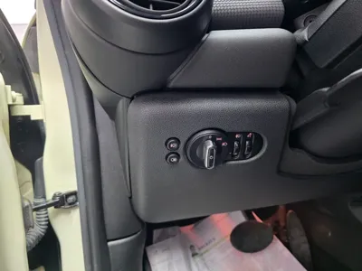 MINI Cooper 2015, 91000 км, за 3435.74 USD - фото 13