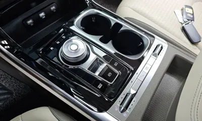 Kia Canival 2023, 38676 км, за 19869.72 USD - фото 9