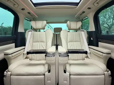 Toyota Vellfire 2023, 90000 км, за 81811.24 USD - фото 8