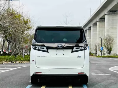 Toyota Vellfire 2023, 90000 км, за 81811.24 USD - фото 10