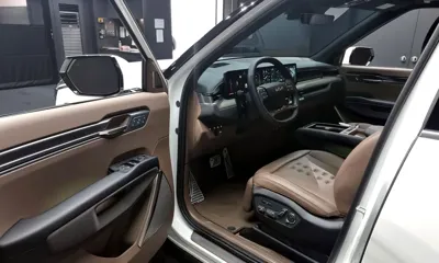 Kia EV9 2024, 10642 км, за 42557.79 USD - фото 10