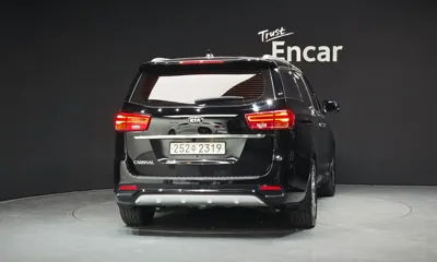 Kia Canival 2019, 104188 км, за 9446.26 USD