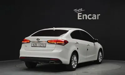 Kia K3 2017, 73521 км, за 6408.99 USD