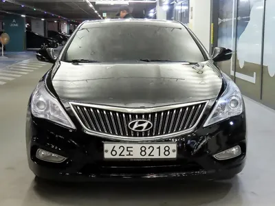 Hyundai Grandeur 2014, 192494 км, за 3872.92 USD