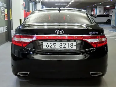 Hyundai Grandeur 2014, 192494 км, за 3872.92 USD