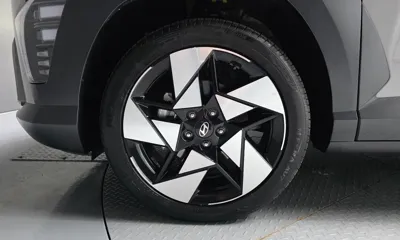 Hyundai Kona 2025, 28346 км, за 16286.65 USD