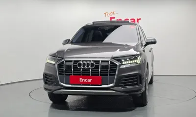 Audi Q7 2021, 29471 км, за 44600.61 USD