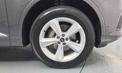 Audi Q7 2021, 29471 км, за 44600.61 USD