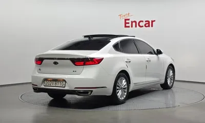 Kia K7 2017, 90900 км, за 9576.55 USD