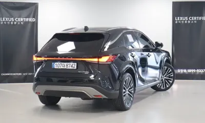 Lexus RX 2025, 10110 км, за 64043.59 USD
