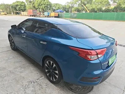 Nissan Bluebird 2019, 70300 км, за 5444.27 USD