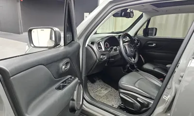 Jeep Renegade 2021, 57524 км, за 10213.38 USD - фото 10