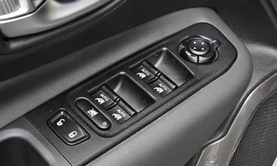 Jeep Renegade 2021, 57524 км, за 10213.38 USD - фото 27