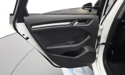 Audi A3 2018, 50149 км, за 8782.21 USD - фото 25