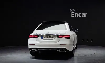Mercedes-Benz E-Class 2022, 17125 км, за 33470.07 USD
