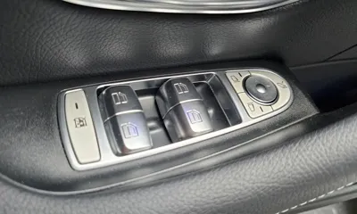 Mercedes-Benz E-Class 2022, 17125 км, за 33470.07 USD - фото 14