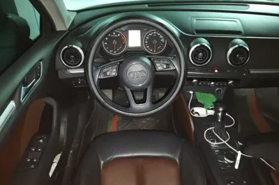 Audi A3 2019, 60700 км, за 10765 USD - фото 7