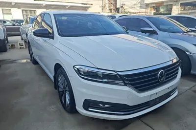 Volkswagen Lavida 2021, 43200 км, за 10125 USD