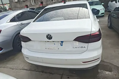 Volkswagen Lavida 2021, 43200 км, за 10125 USD