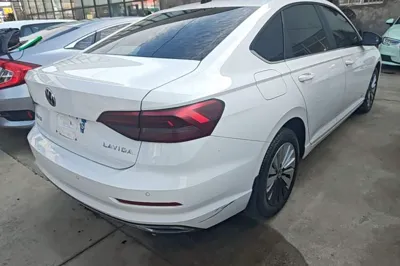 Volkswagen Lavida 2021, 43200 км, за 10125 USD
