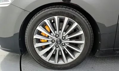 Kia K7 2016, 141434 км, за 6026.49 USD