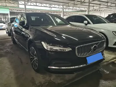 Volvo S90 2024, 30000 км, за 26456.23 USD