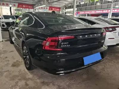 Volvo S90 2024, 30000 км, за 26456.23 USD - фото 9