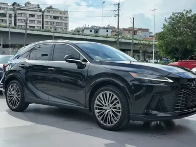 Lexus RX 2024, 30000 км, за 42113.38 USD