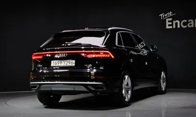 Audi Q8 2020, 46856 км, за 41559.29 USD