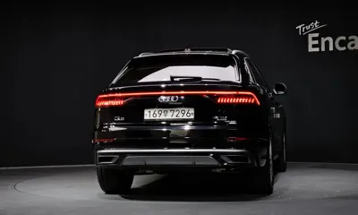 Audi Q8 2020, 46856 км, за 41559.29 USD
