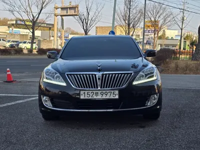 Hyundai Equus 2014, 201000 км, за 4492.9 USD