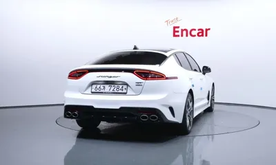 Kia Stinger 2018, 89669 км, за 8983.35 USD