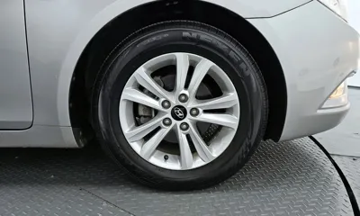 Hyundai Sonata 2010, 38236 км, за 3957.71 USD