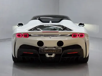 Ferrari SF90 2023, 4130 км, за 374163.06 USD