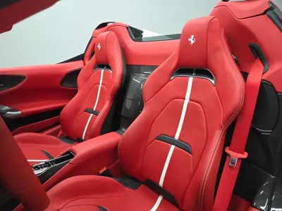 Ferrari SF90 2023, 4130 км, за 371335.7 USD - фото 7