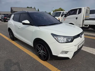 KG_Mobility_Ssangyong TIBOLI 2015, 99480 км, за 4529.34 USD