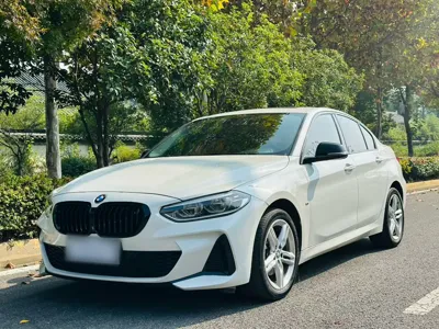 BMW 1 Series · 2022 год