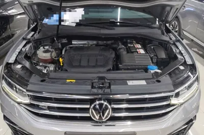 Volkswagen Tiguan L 2022, 57100 км, за 20761 USD - фото 10