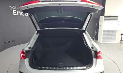 Audi Q3 2022, 84454 км, за 40917.53 USD - фото 20