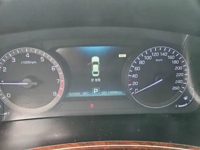 Hyundai Equus 2015, 140986 км, за 5146.58 USD - фото 8
