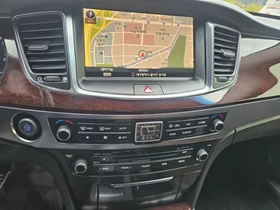Hyundai Equus 2015, 140986 км, за 5146.58 USD - фото 14