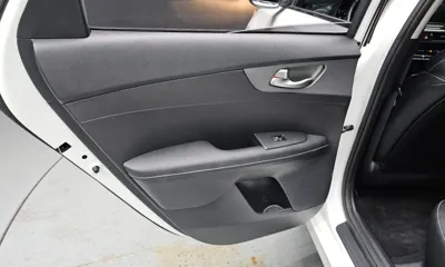 Kia K3 2020, 56017 км, за 8970.94 USD - фото 25
