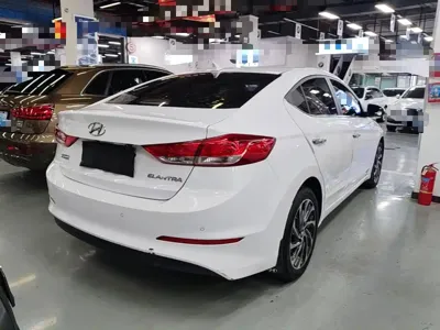 Hyundai Elantra 2020, 81400 км, за 6591.99 USD - фото 7