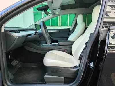 Tesla Model Y 2022, 77000 км, за 21661.68 USD